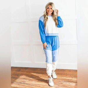 The GREii Velour/Velvet Blue Colorblock Tracksuit Lounge Retro Women’s Size S